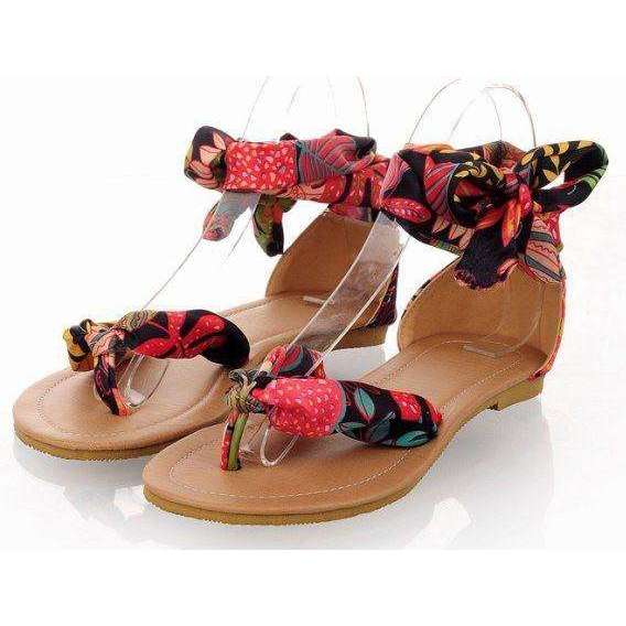 Flower Hippie Feet -  Free People - Bohochic - Music Festival